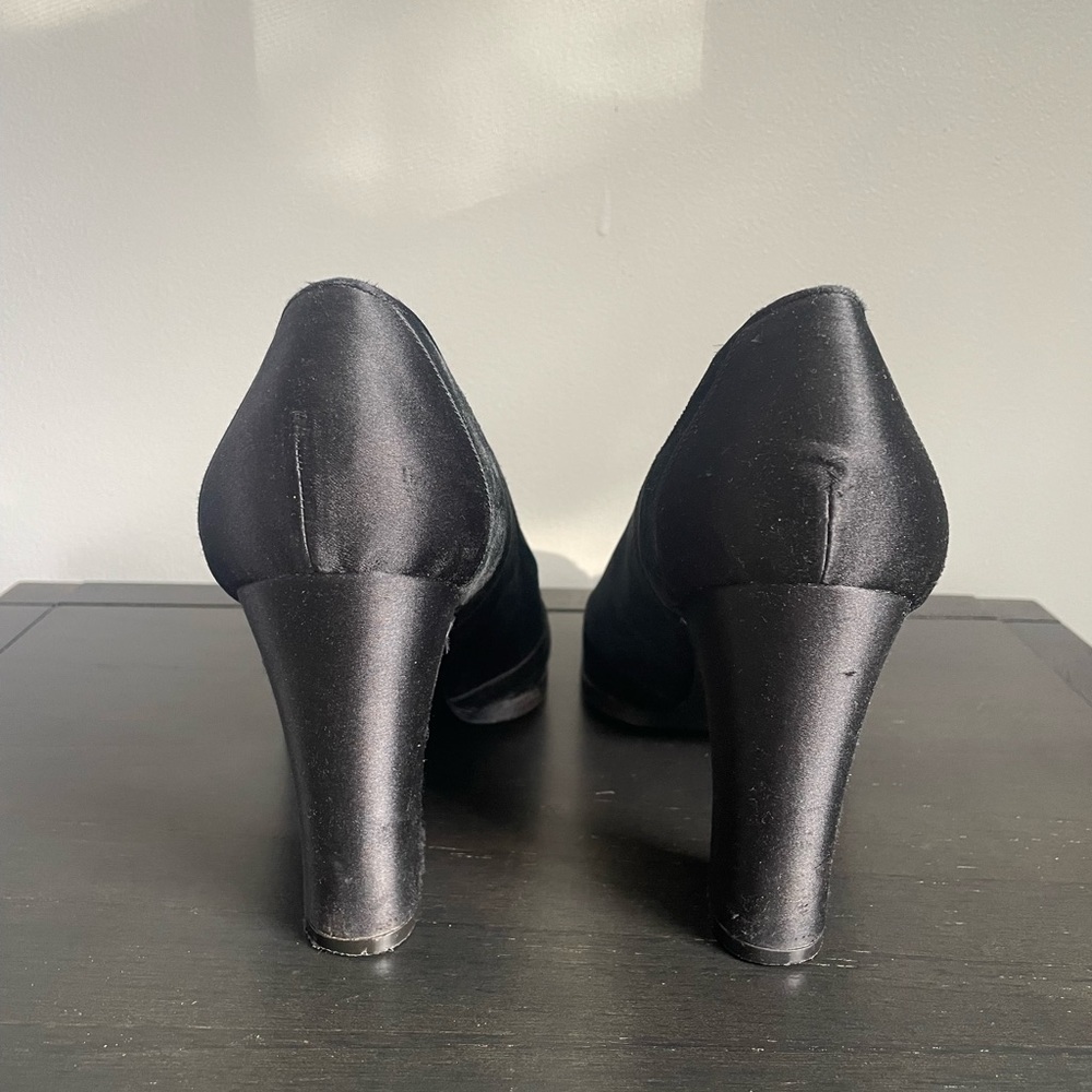 Vintage Women’s Bottega Veneta Velvet Pumps - Picture 3 of 5